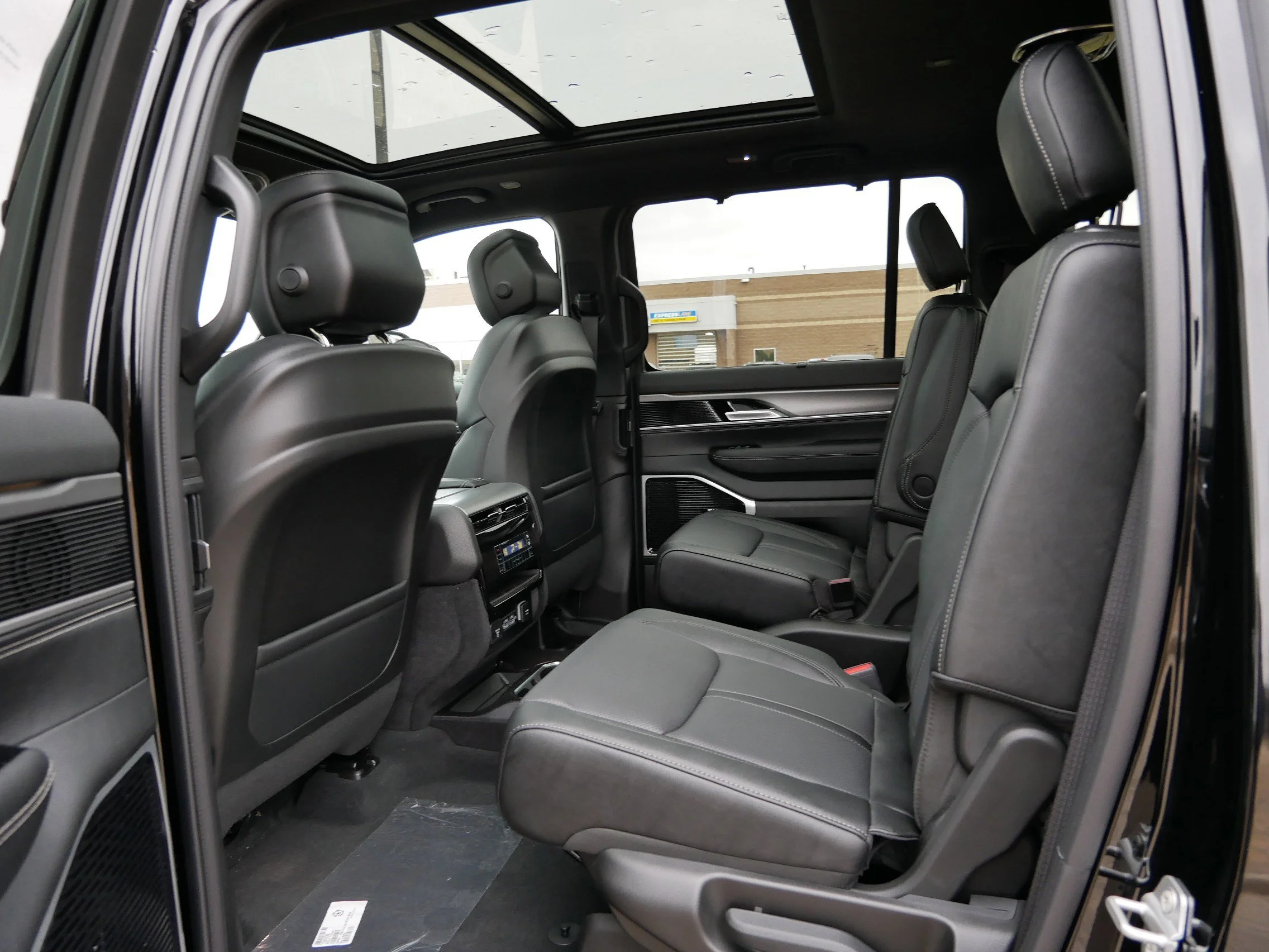 New 2026 High Gloss Black Jeep Limited Reserve image 7