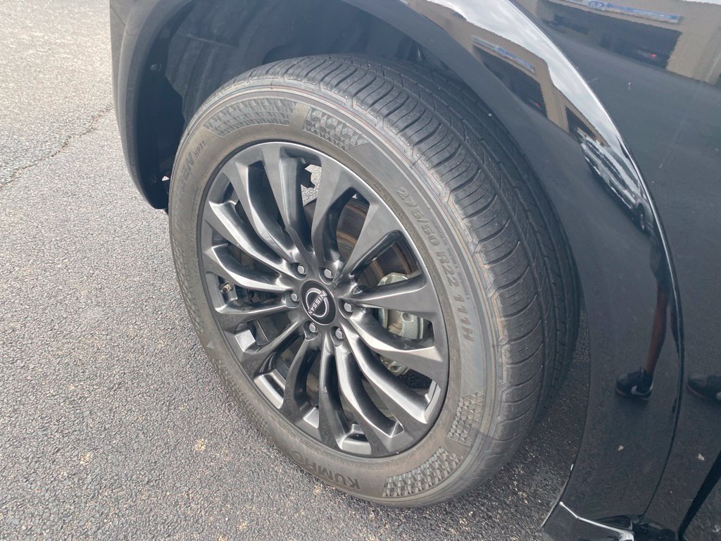 Used 2024 Black Nissan Platinum image 42