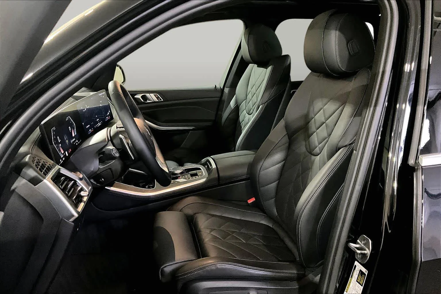 Certified Used 2024 Black Sapphire Metallic BMW xDrive40i image 8