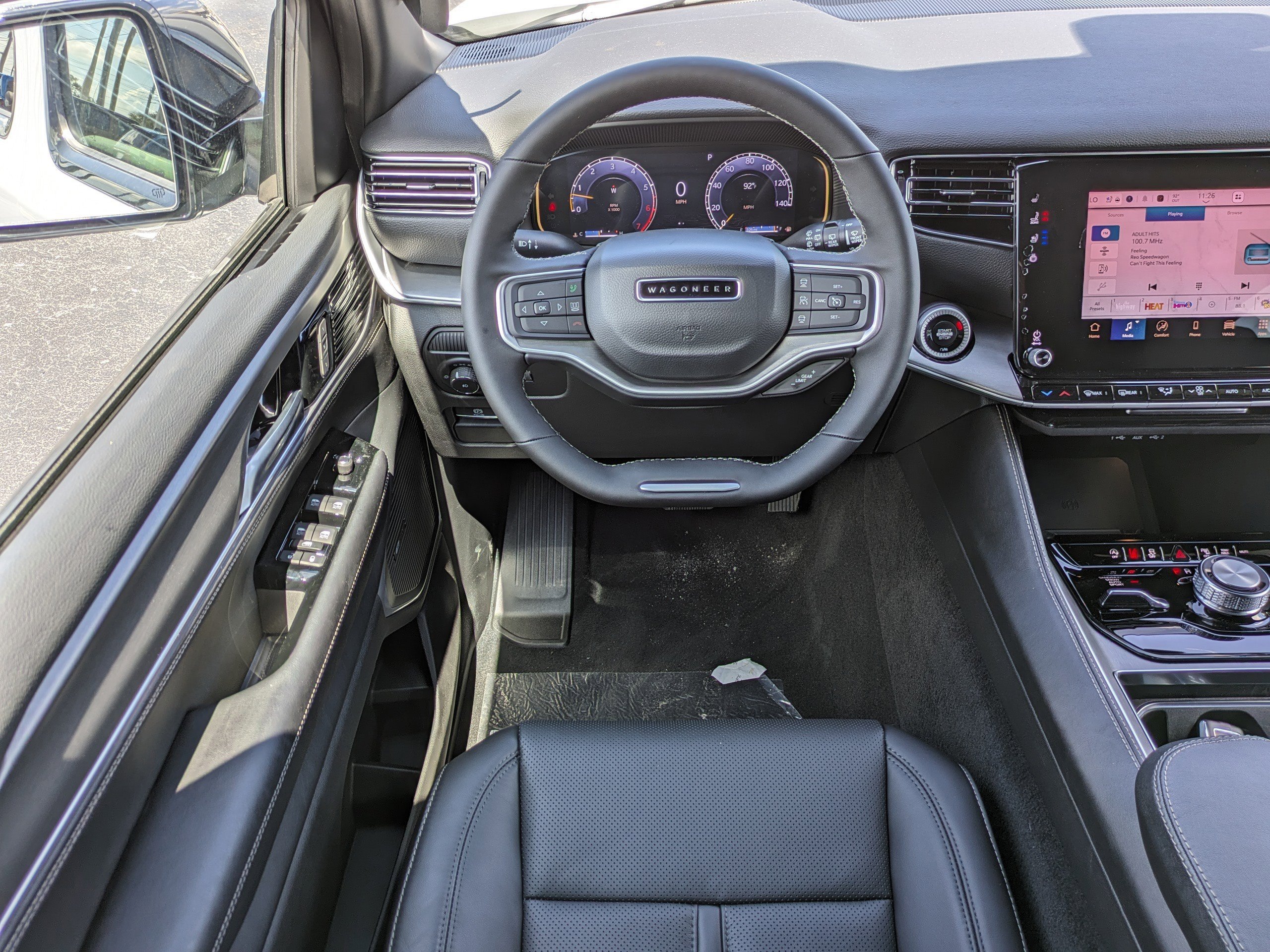 2025 Jeep Wagoneer Series I - Photo 17