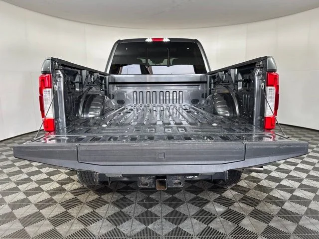 Used 2019 Gray Ford Lariat image 20