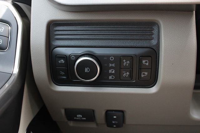 New 2026 Glacier Gray Metallic Tri-Coat Ford Platinum image 9
