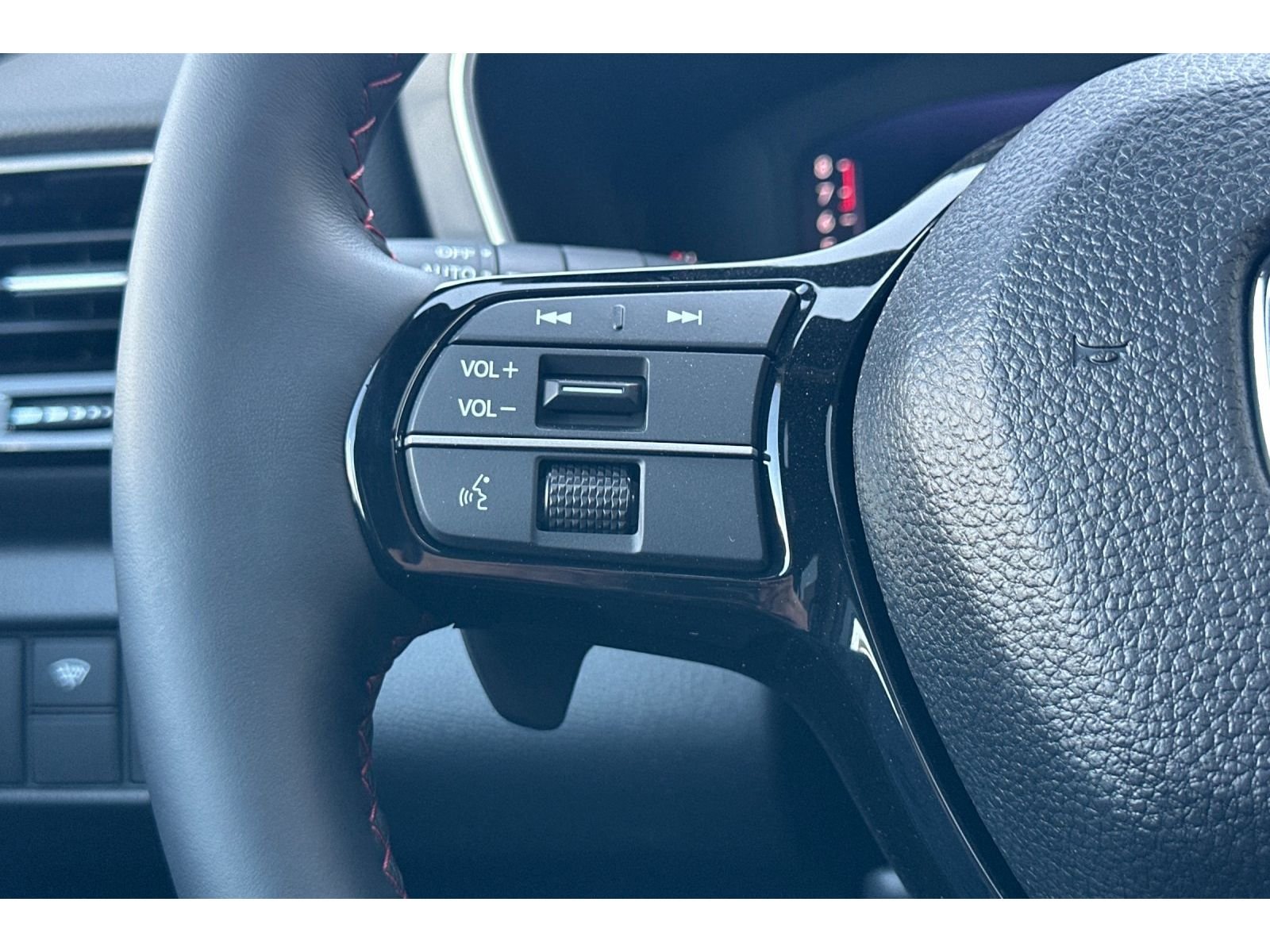 New 2026 Sonic Gray Pearl Honda Black Edition image 27