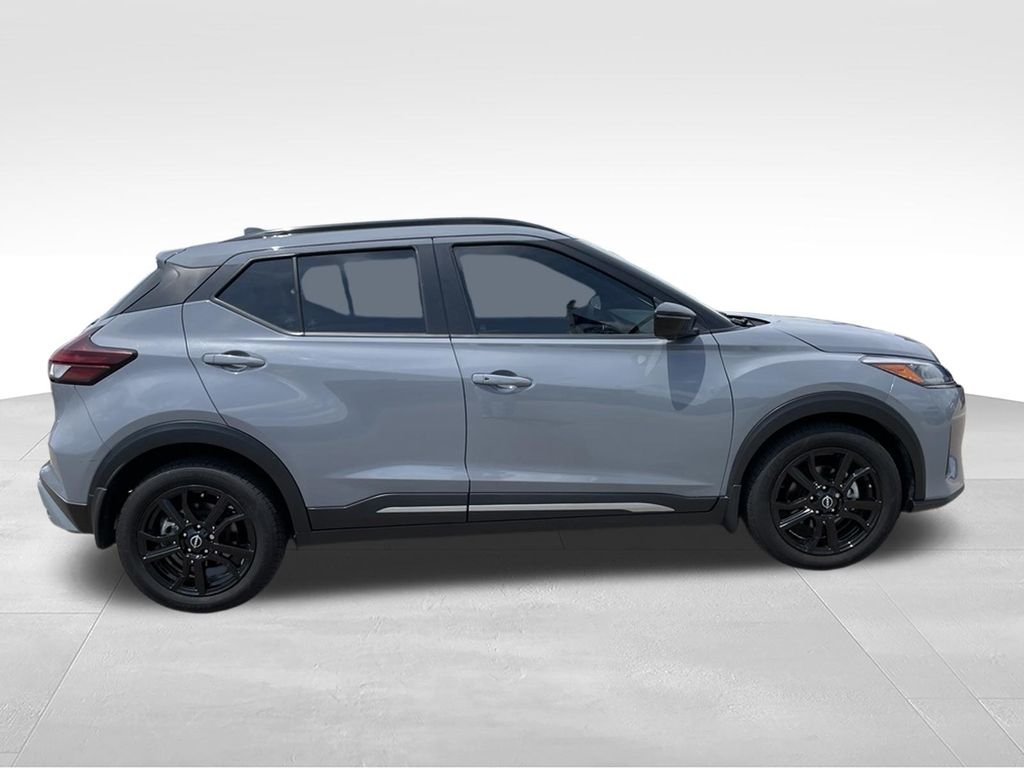 Used 2024 Gray Nissan SR image 24