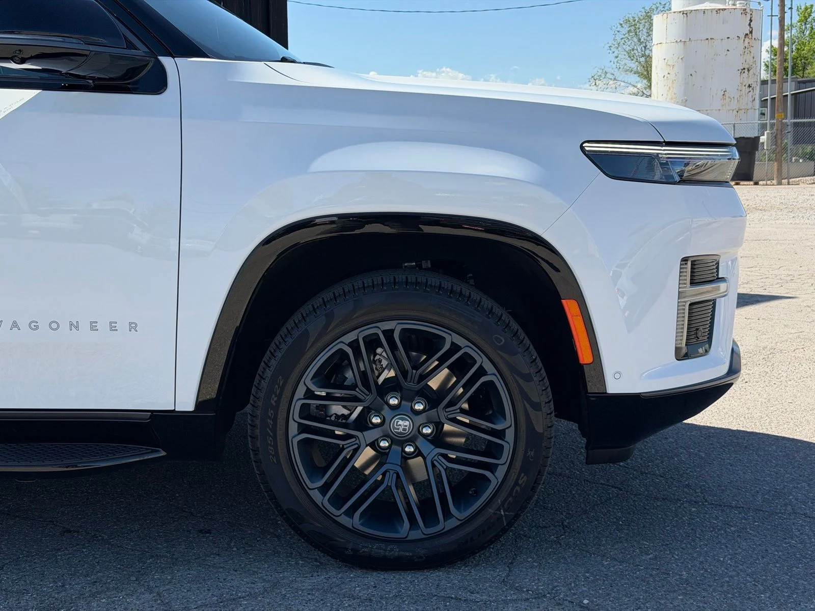 New 2026 Bright White Clearcoat Jeep 85th Anniversary Edition image 4