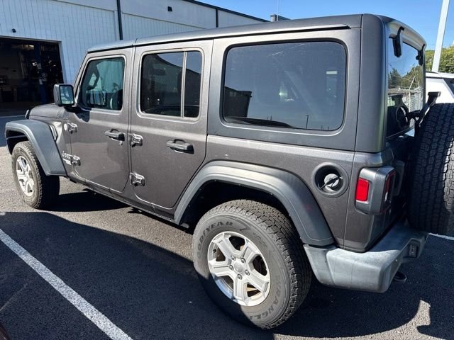 Used 2019 Gray Jeep Unlimited Sport S image 4