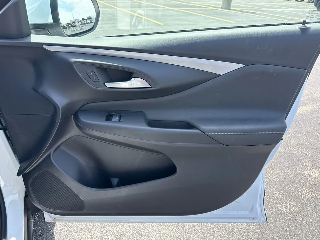 New 2026 Summit White Buick Preferred image 34
