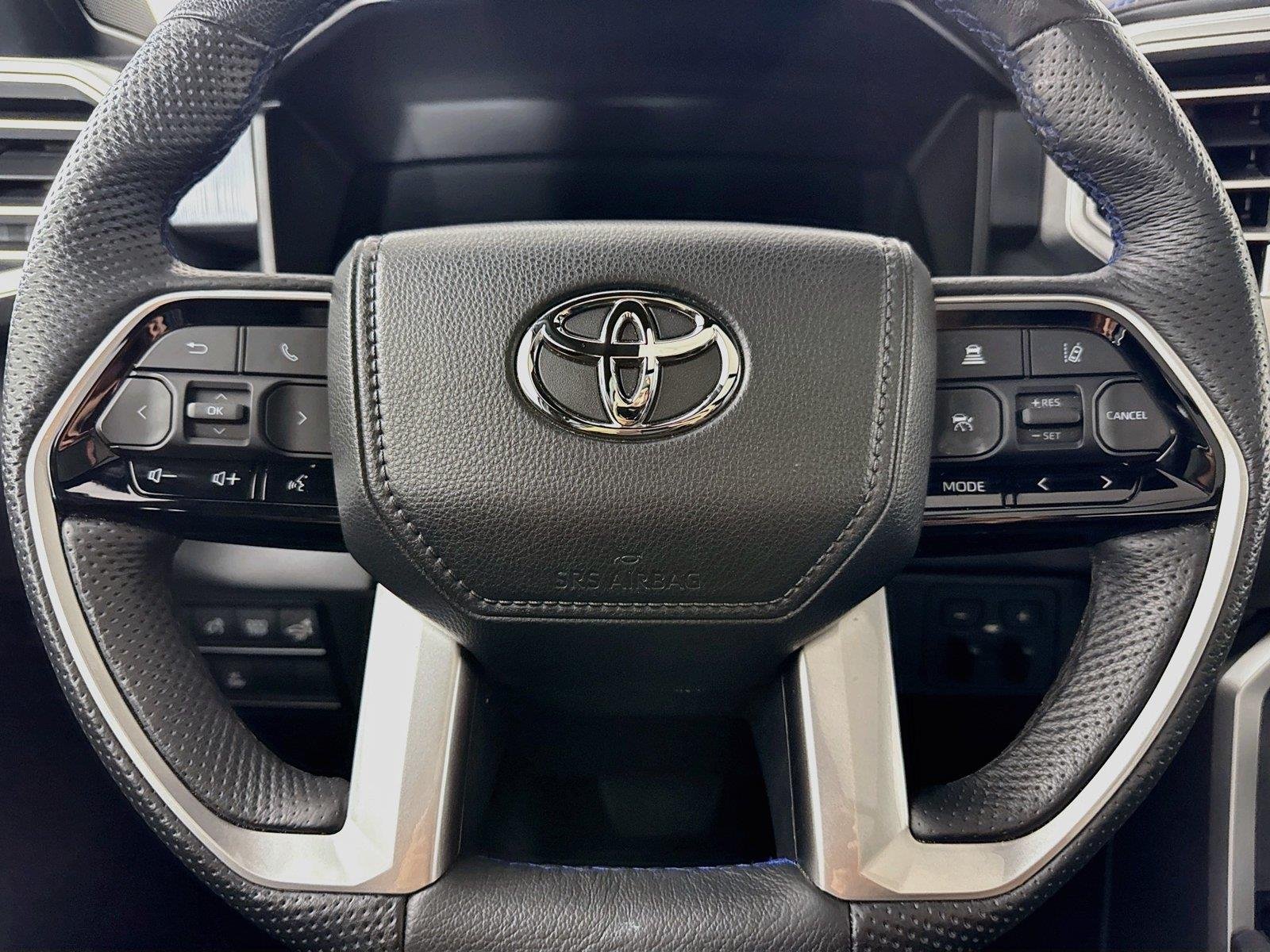 Used 2023 Wind Chill Pearl Toyota Platinum HV image 17