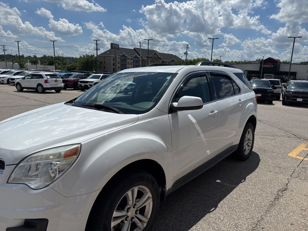 Used 2015 White Chevrolet LT image 4
