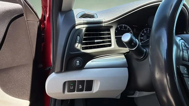 Used 2019 Red Acura Premium Package image 20