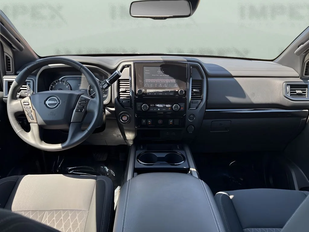 Used 2024 Green Nissan SV image 12
