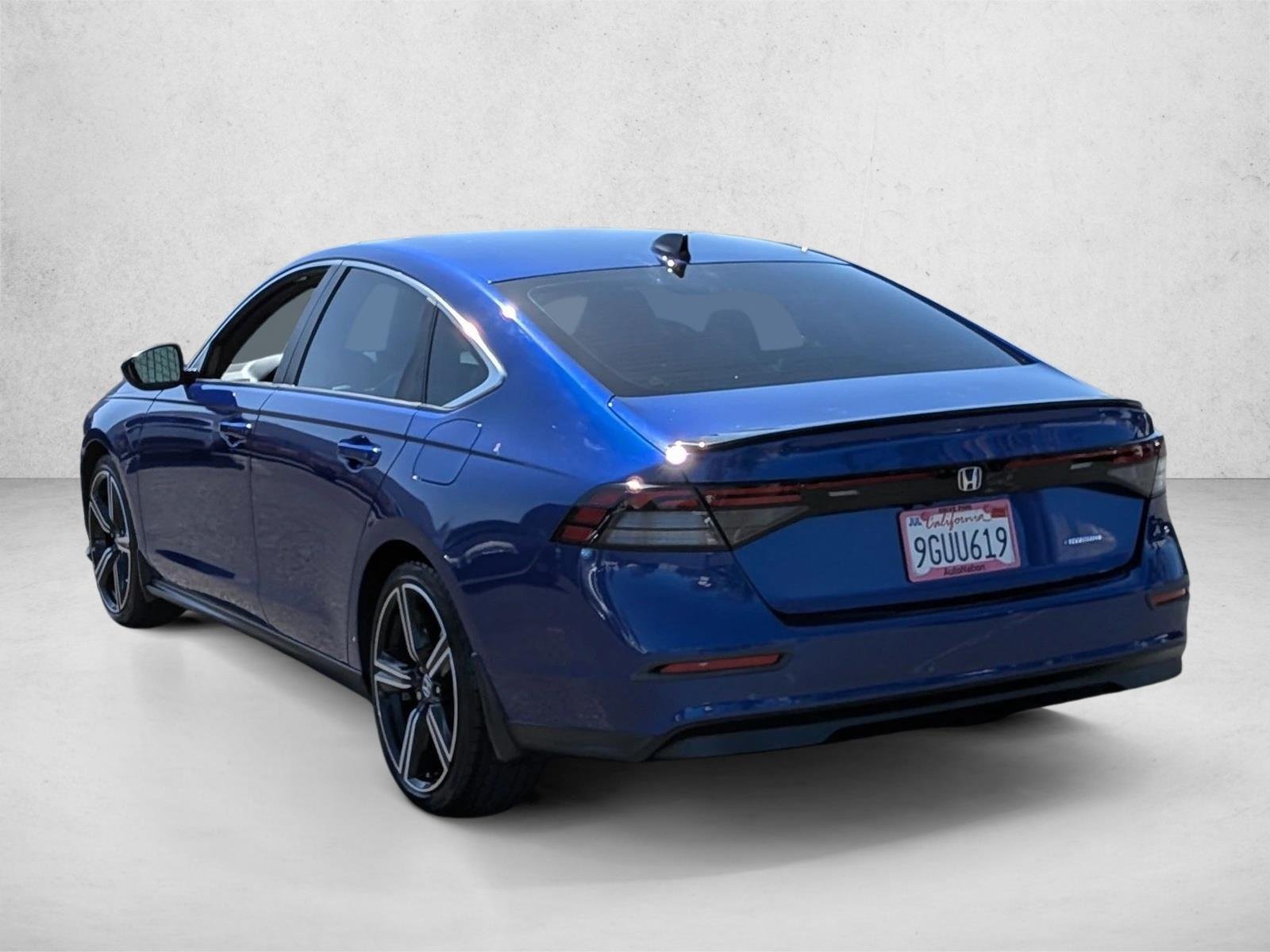 Used 2023 Still Night Pearl Honda Sport image 8