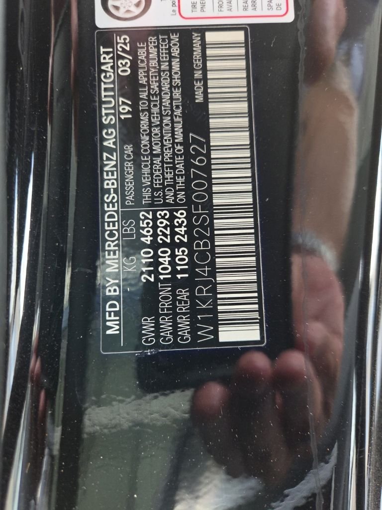 Certified Used 2025 Obsidian Black Metallic Mercedes-Benz  image 19