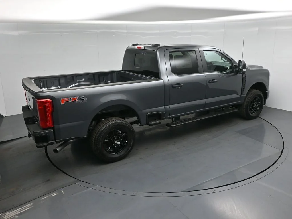 New 2026 Gray Ford XL image 34