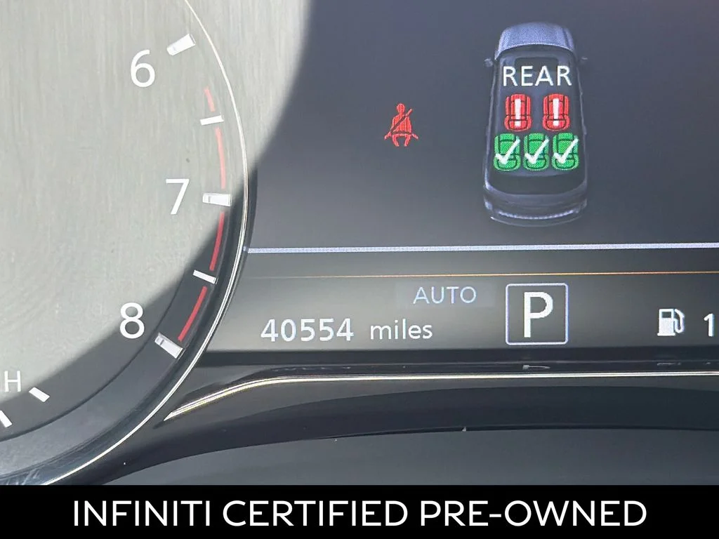 Certified Used 2024 Moonstone White INFINITI Sensory image 4