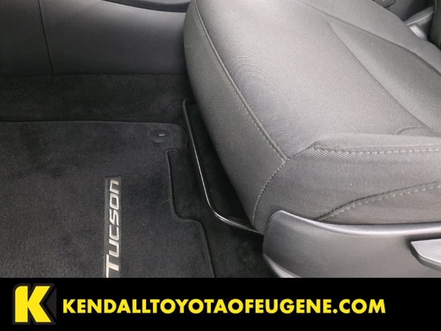 Used 2025 Black Hyundai SE image 24