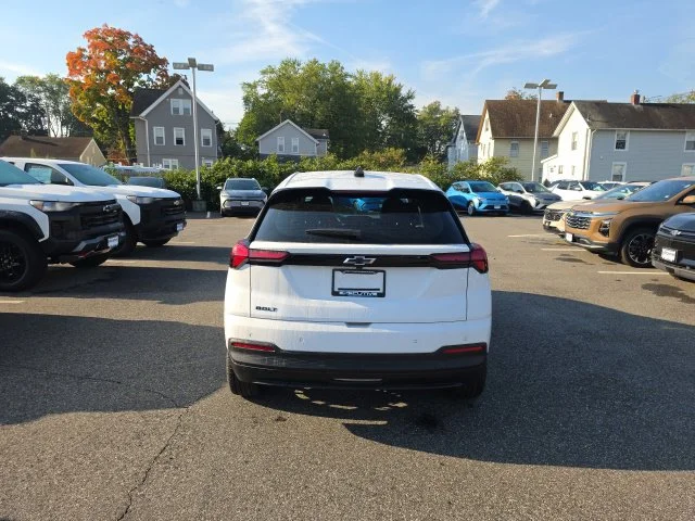 New 2027 White Chevrolet LT image 5