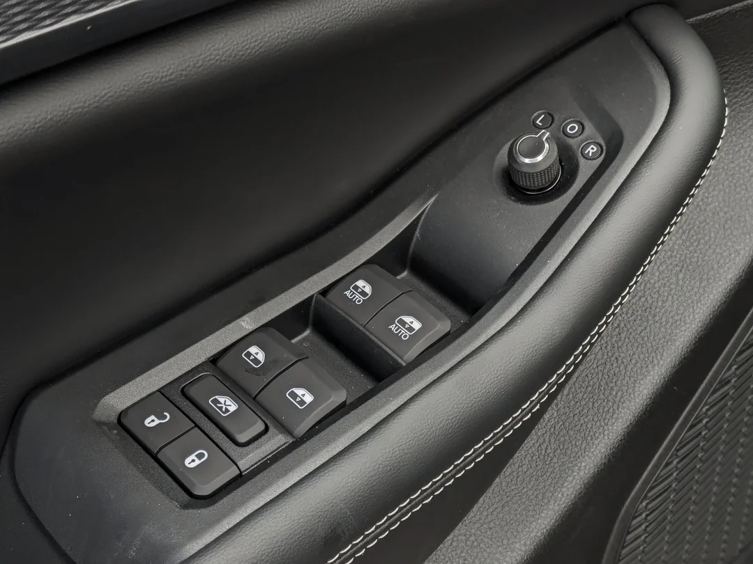 New 2025 Black Jeep Laredo - - 4x4 - Power Sunroof - Power Liftgate - Wireless Charging - Remote Start & More! image 13