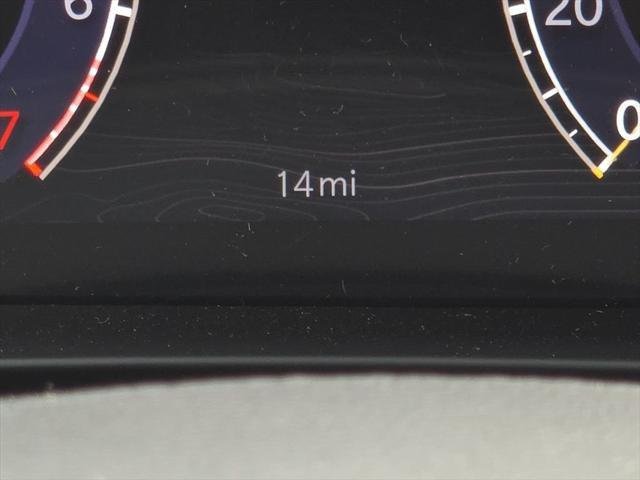 New 2025 Bright White Clear-Coat Exterior Paint Jeep Laredo X image 34
