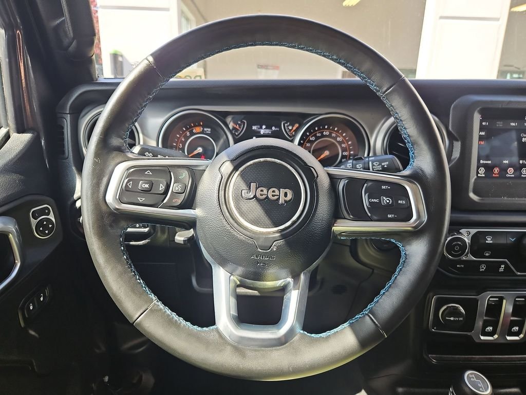 Used 2023 Granite Crystal Metallic Clearcoat Jeep Sport S image 14