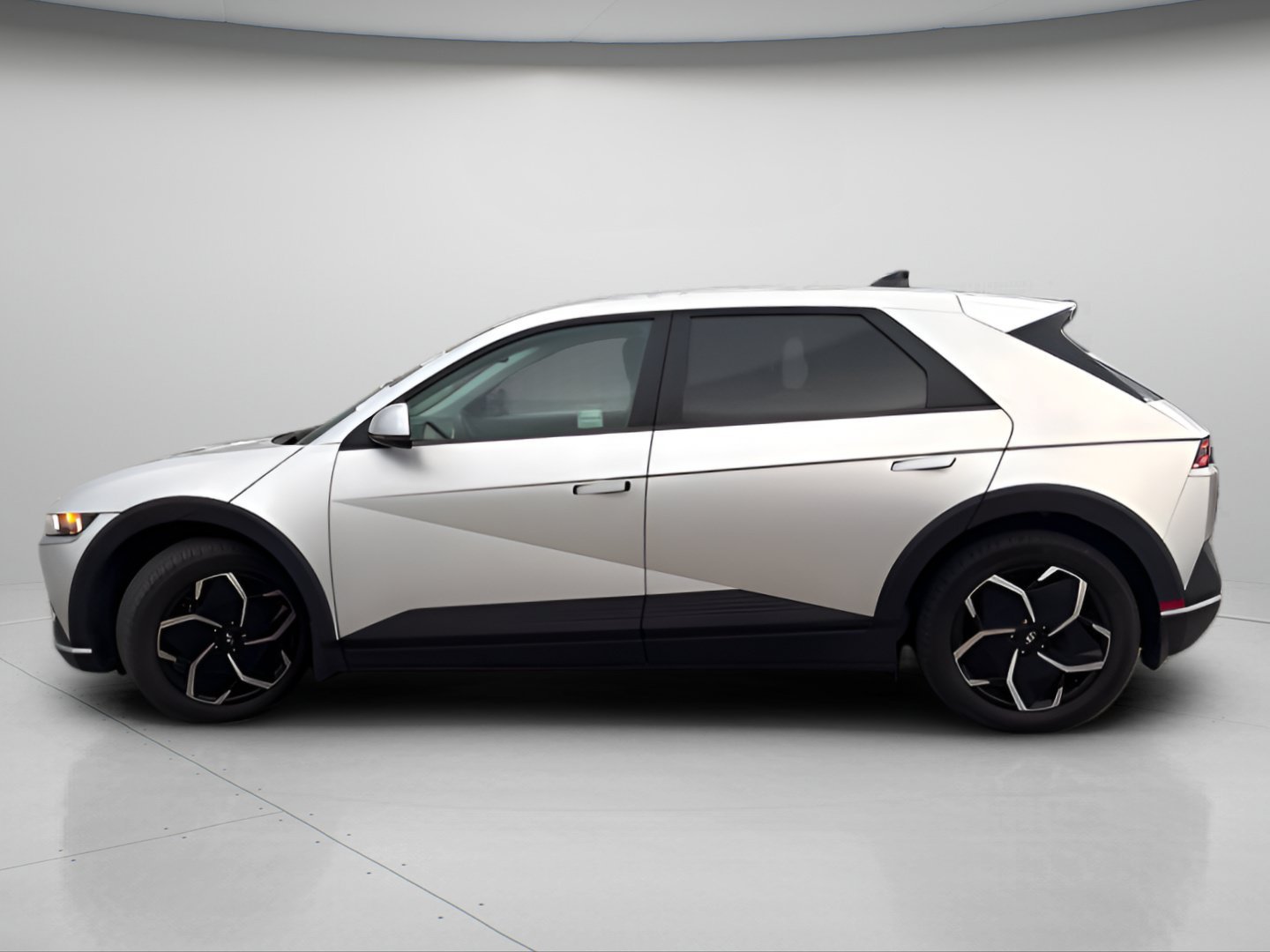 2023 Hyundai IONIQ 5 SEL - Photo 10