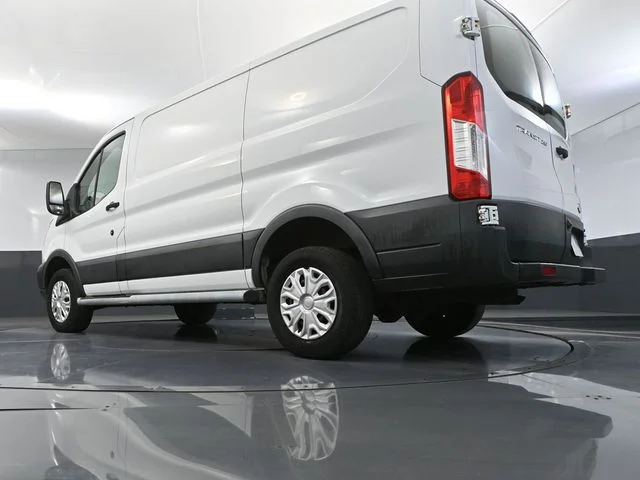 2016 Ford Transit Base - Photo 38