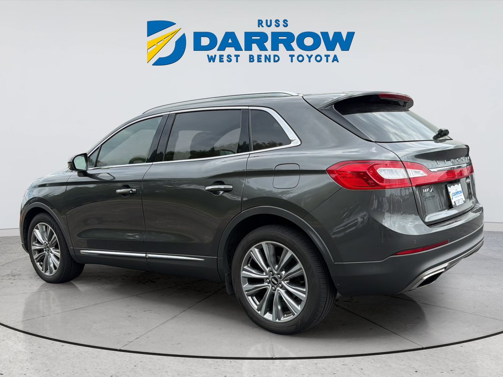 Used 2017 Gray Lincoln Reserve image 3