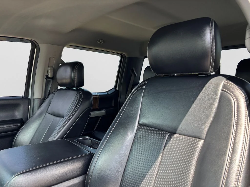 Used 2019 Silver Ford Lariat image 36