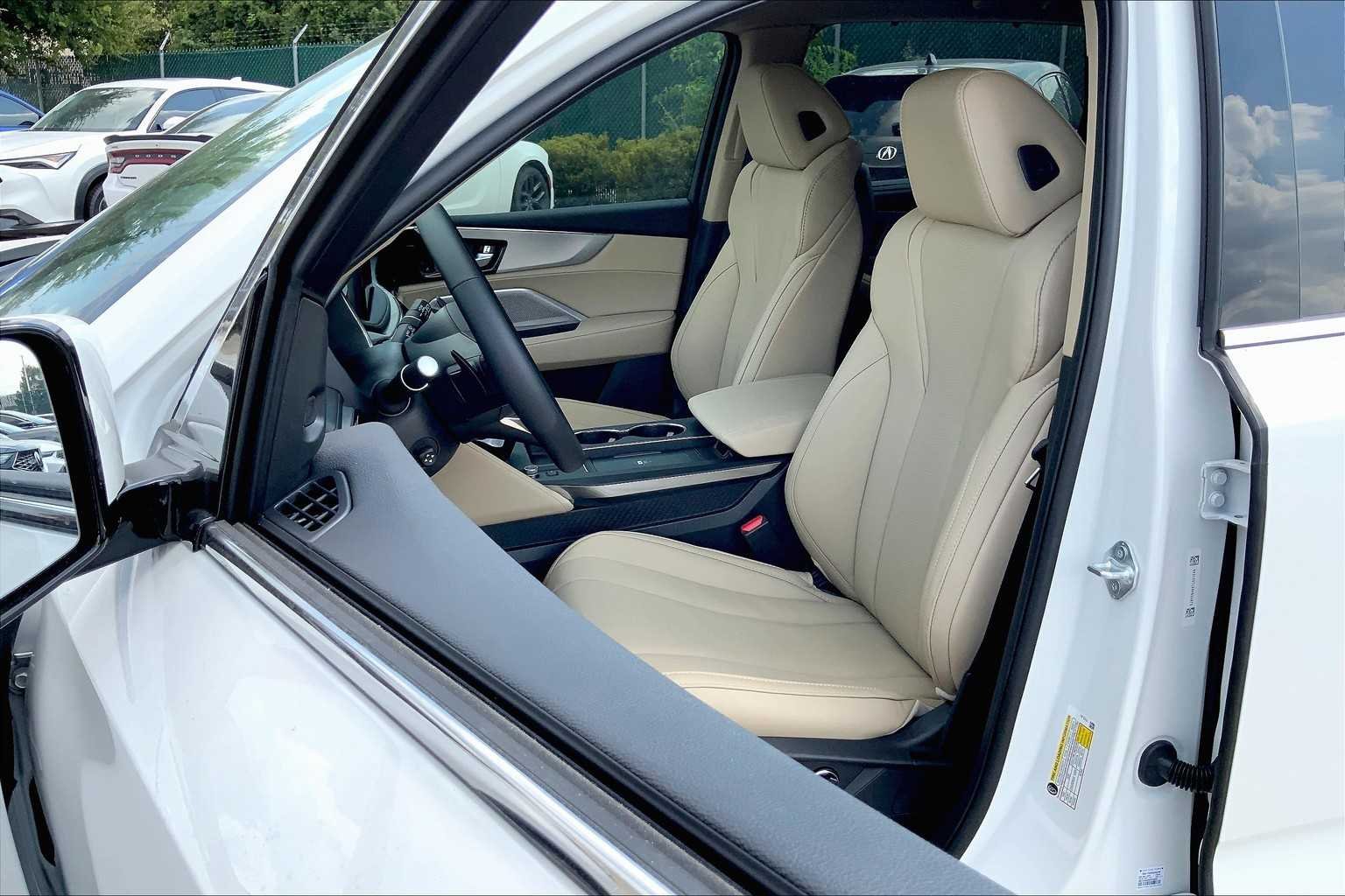 New 2026 Platinum White Pearl Acura w/Technology Package image 9