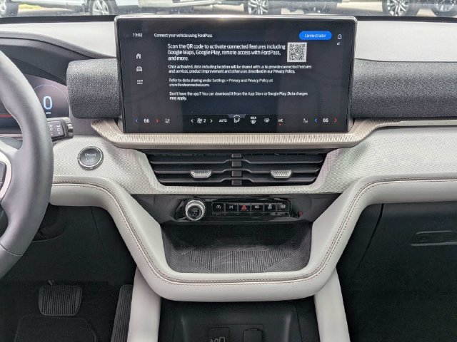 2026 Ford Explorer Active - Photo 18