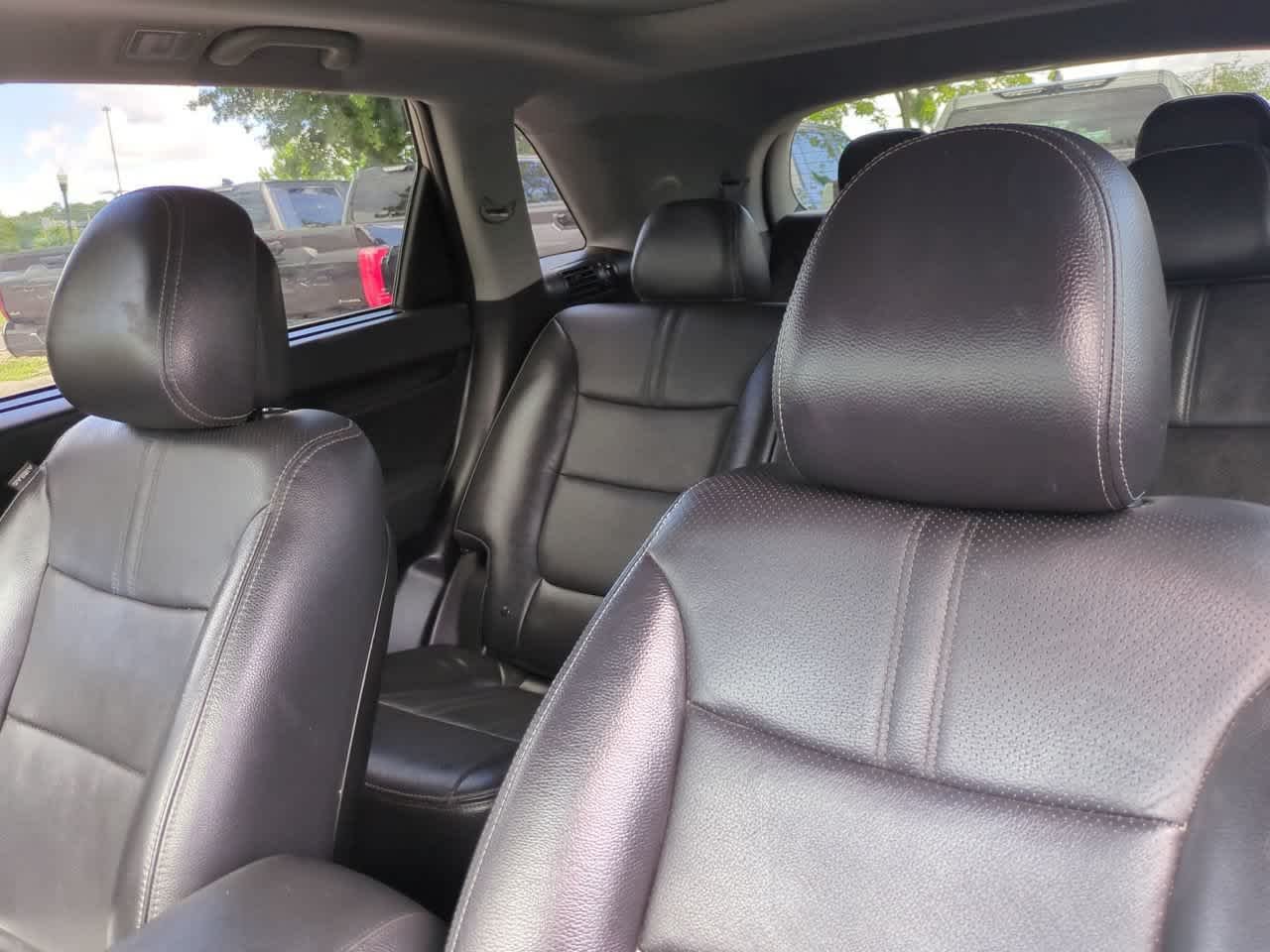 Used 2015 Titanium Silver Kia SX image 8