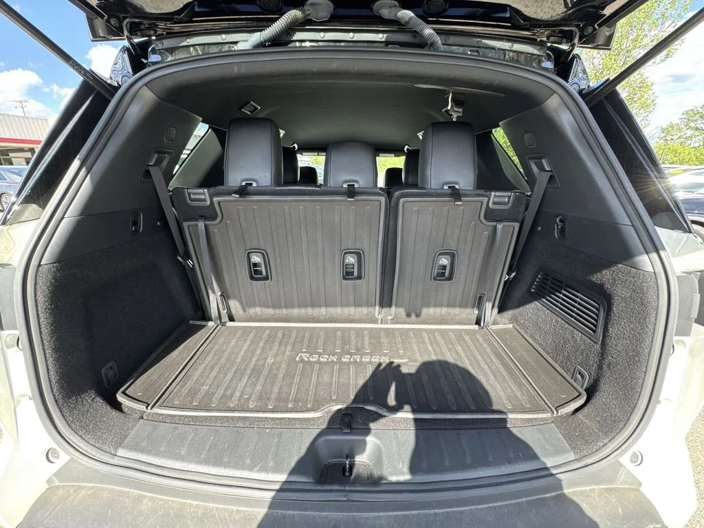 Used 2023 White Nissan Rock Creek image 23