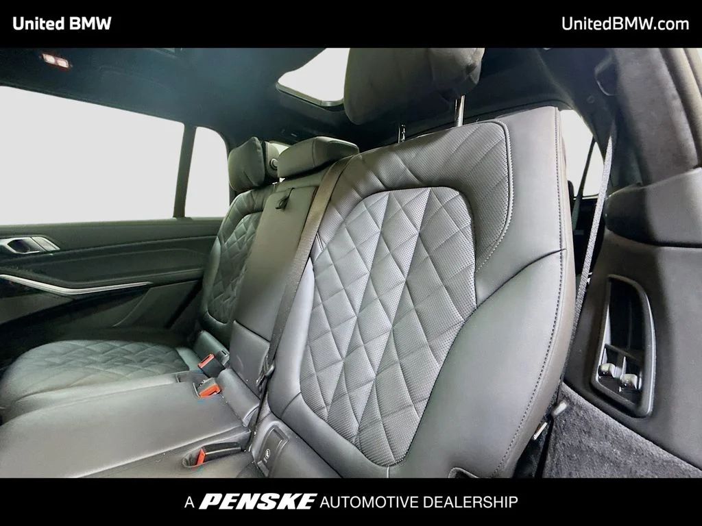 2026 BMW X7 40i - Photo 13