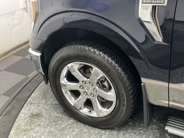 Used 2023 Antimatter Blue Metallic Ford King Ranch image 11