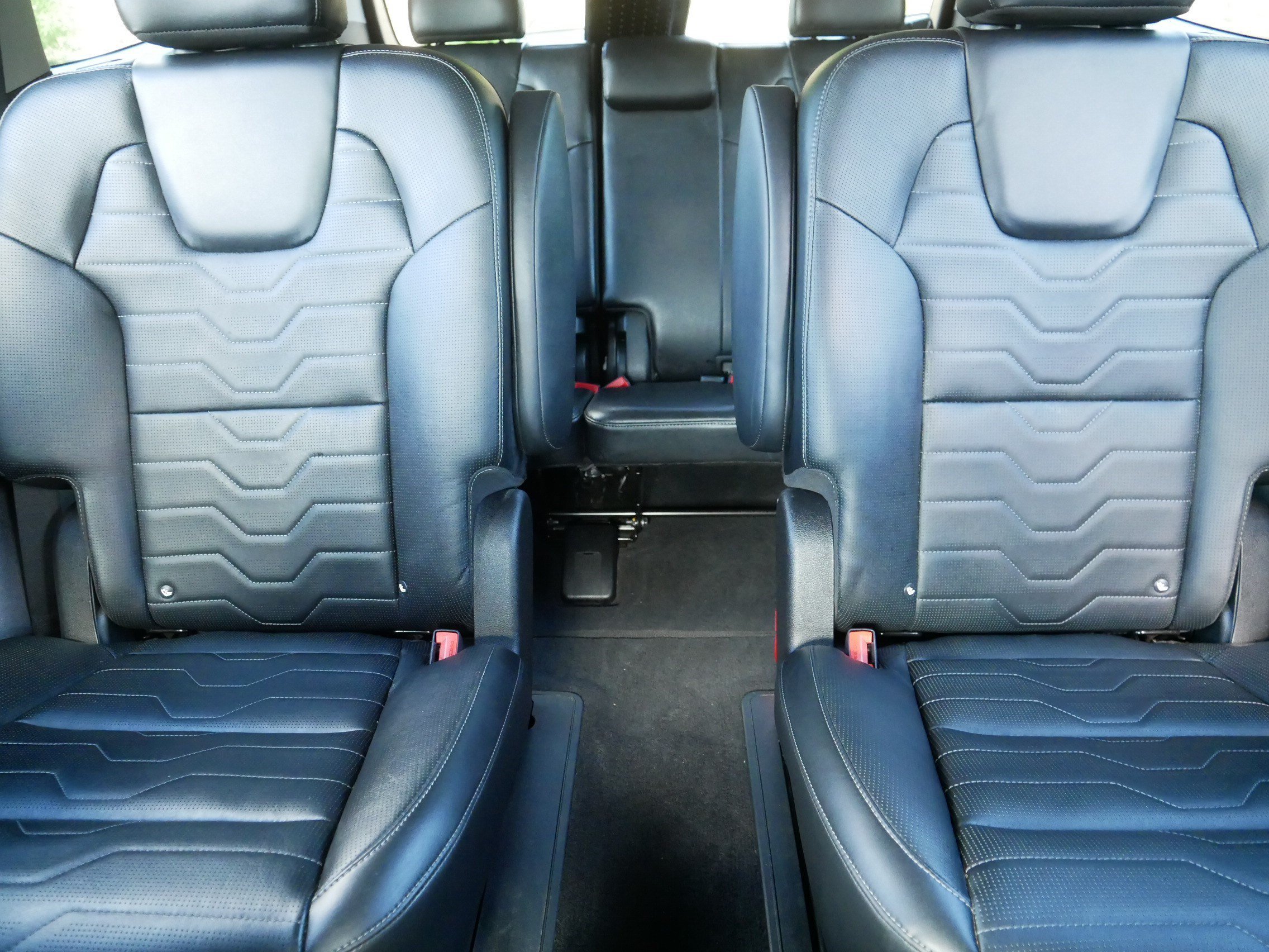 Certified Used 2022 Gravity Grey Kia SX image 13
