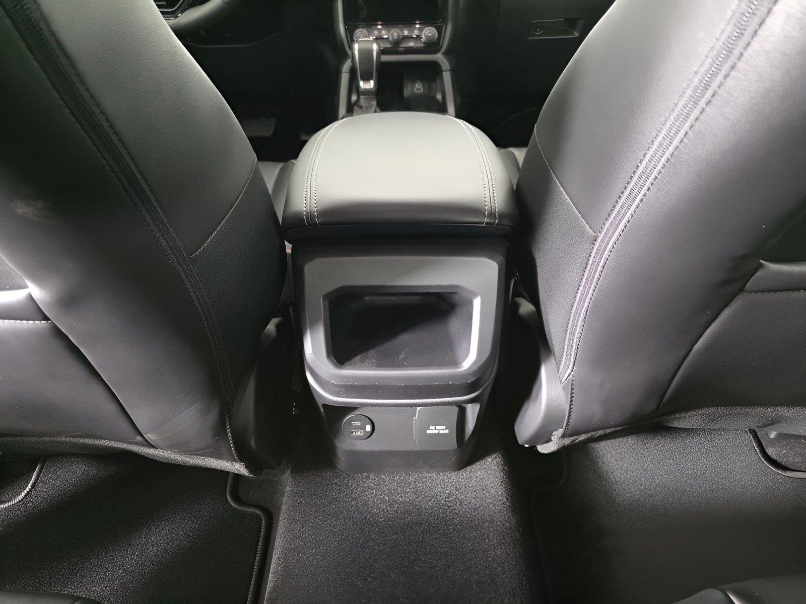 Used 2025 Oxford White Ford LARIAT image 20