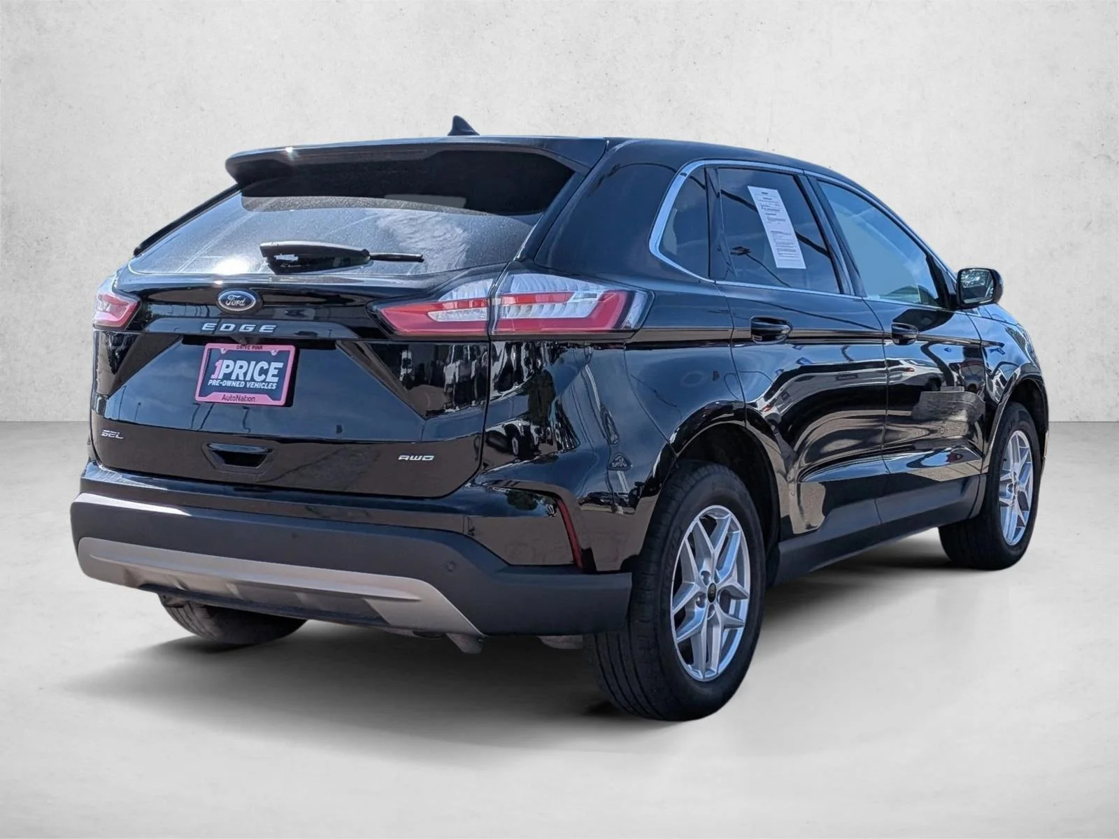 Certified Used 2023 Agate Black Metallic Ford SEL image 5