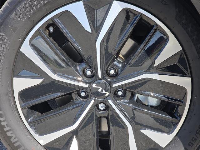 Used 2023 Steel Gray Kia  image 15
