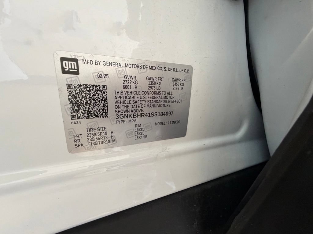 Used 2025 Summit White Chevrolet 2LT image 58