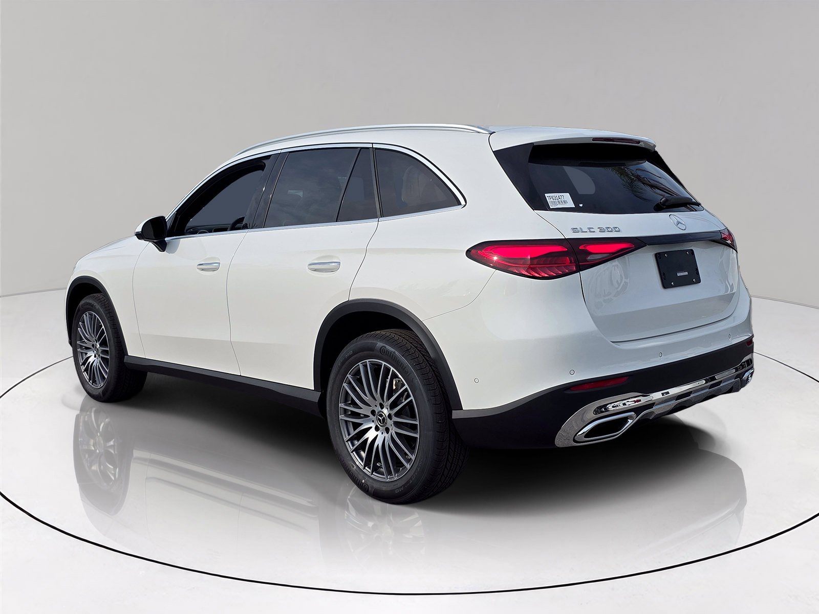 New 2026 Polar White Mercedes-Benz GLC 300 image 4