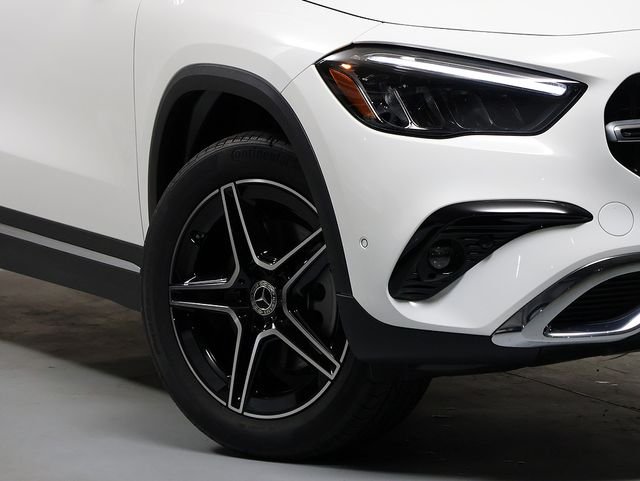 New 2026 Polar White Mercedes-Benz GLA 250 image 3