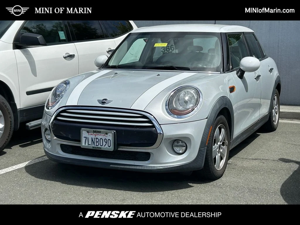 Used 2015 White MINI Base image 1