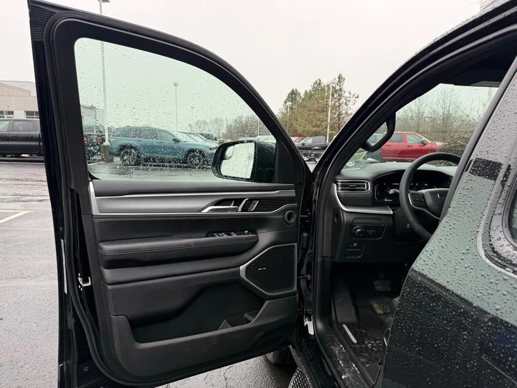 New 2026 High Gloss Black Exterior Paint Jeep  image 10