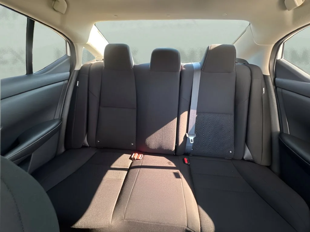 Used 2021 White Nissan S image 10
