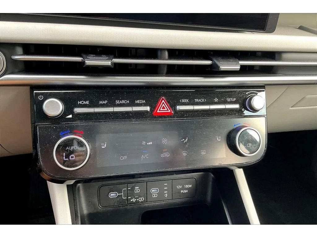 Used 2025 Gray Hyundai SEL image 21