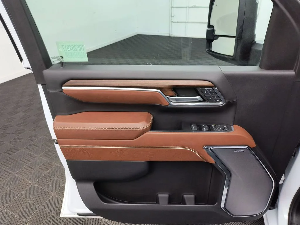 2024 GMC Sierra 3500HD Denali Ultimate - Photo 11