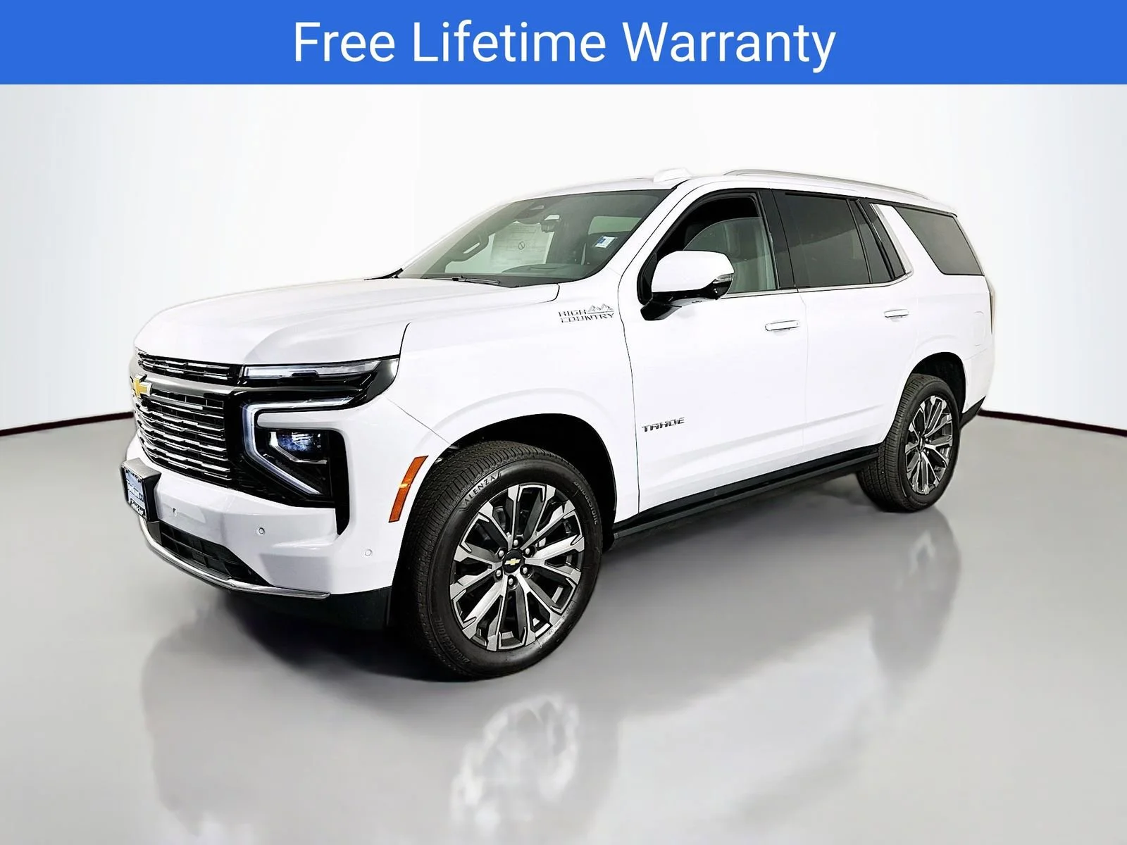New 2026 Polar White Tricoat Chevrolet High Country image 4