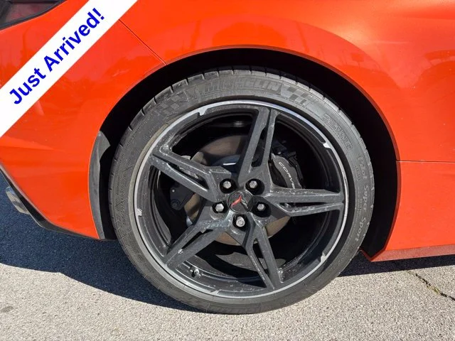 Used 2021 Orange Chevrolet Stingray image 17