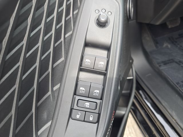 New 2026 Diamond Black Crystal Pearlcoat Dodge  image 14