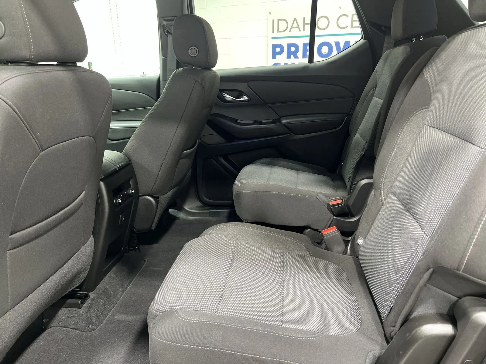 2023 Chevrolet Traverse 1LT - Photo 21